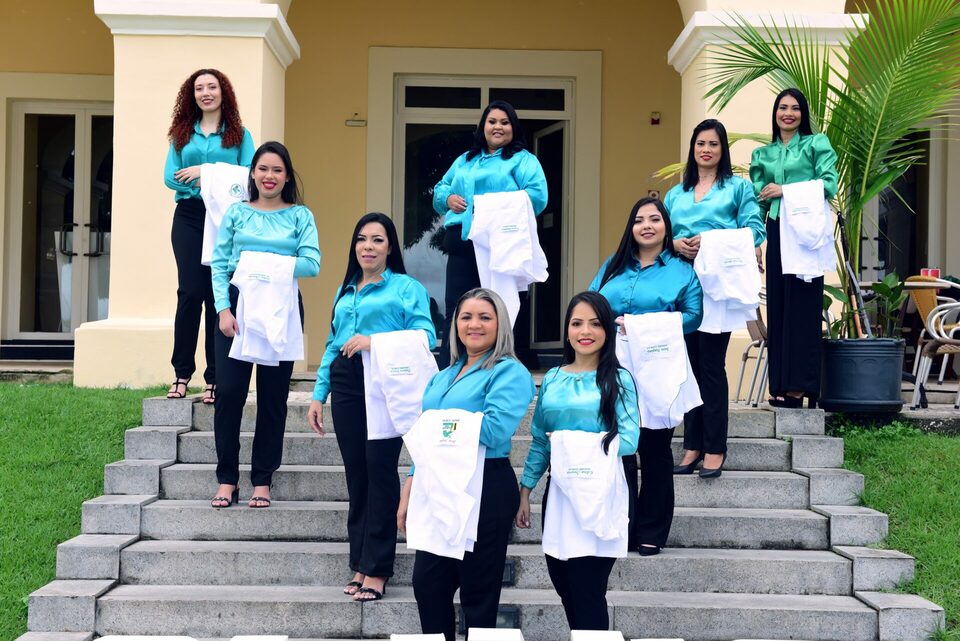 Ana Carla Mercês - Análises Clínicas