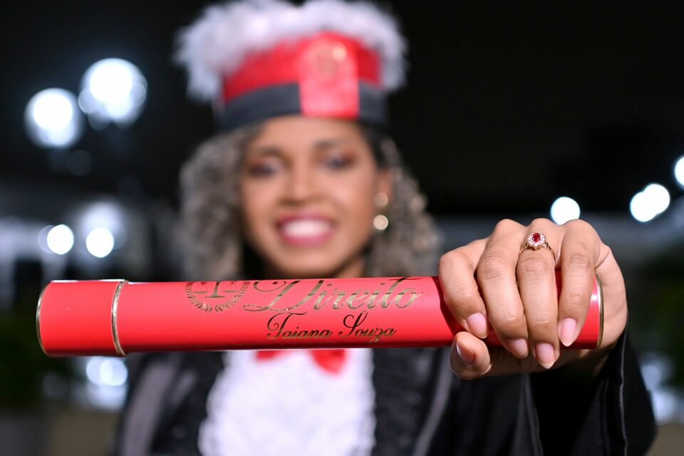 Taiana - Direito / UNIESAMAZ